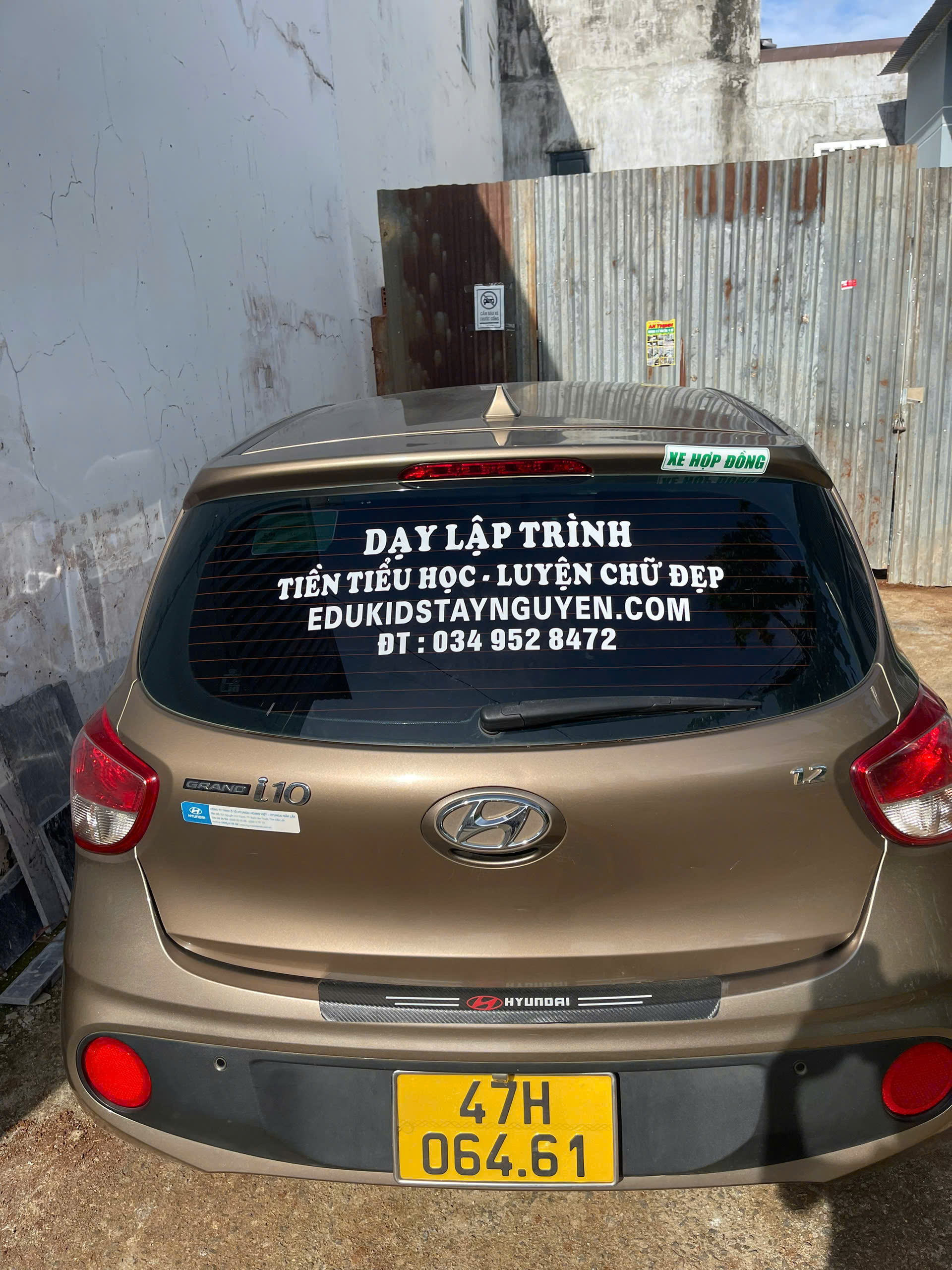 Góc Nhìn Phía Sau